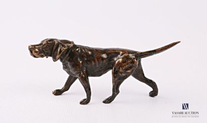 null Sujet en bronze à patine brune figurant un labrador à l'arrêt

Haut. : 4 cm...
