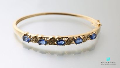 null Bracelet gilt gold plated with five blue kyanites, ratchet clasp with two safety...