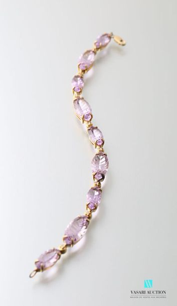 null Bracelet in vermeil and amethysts cut in shuttle, intercalated with diamonds,...