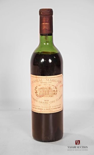 null 1 bouteille	Château MARGAUX 	Margaux 1er GCC	1970
	Et. tachée. 1 petit trou...