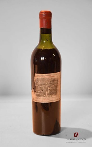 null 1 bouteille	Château LAFITE ROTHSCHILD	Pauillac 1er GCC	1946
	Et. fanée, tachée...