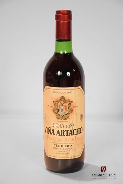 null 1 bouteille	RIOJA Viña Artacho		1982
	Et. tachée. N : bas goulot.		
