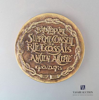 null Importante médaille en bronze pour le Bicentenaire du Suprême Conseil du Rite...
