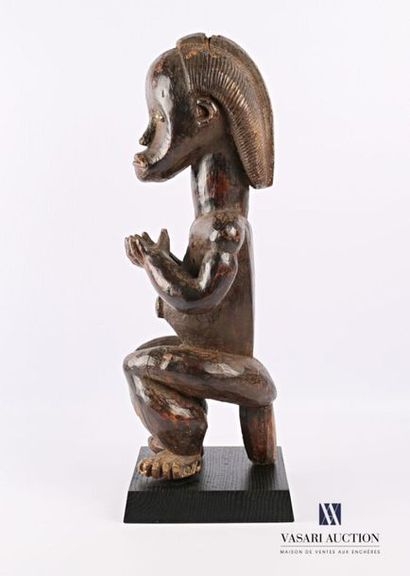 null FANG - GABON
Statue d'ancêtre, gardien de reliquaire assis en bois sculpté et...
