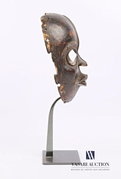 null COTE D'IVOIRE 
Masque en bois sculpté
Haut. : 22 cm 
Note : Le substantif "masque"...