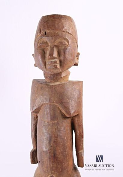 null LOBI - COTE D'IVOIRE
Fétiche debout en bois sculpté 
Haut. : 66 cm
Note : Les...