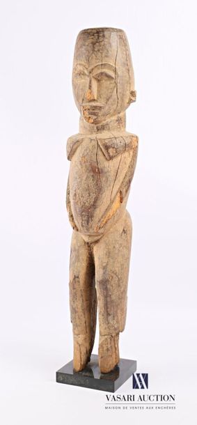 null LOBI - COTE D'IVOIRE
Fétiche debout en bois sculpté 
Haut. : 58 cm
Note : Les...