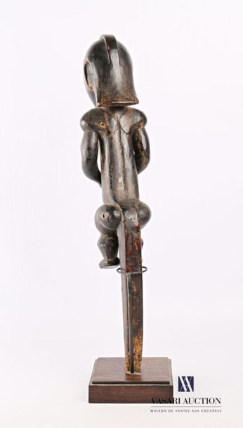 null FANG - GABON
Statue d'ancêtre, gardien de reliquaire en bois sculpté figurant...