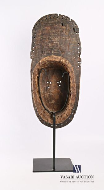 null COTE D'IVOIRE - GREBO
Masque en bois sculpté polychrome 
Haut. : 50 cm - Larg....