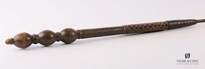 null ETHIOPIE
Baton de commande en bois et métal
Long. bâton : 134 cm