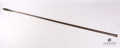 null ETHIOPIE 
Lance en métal et bois
Long. : 183 cm