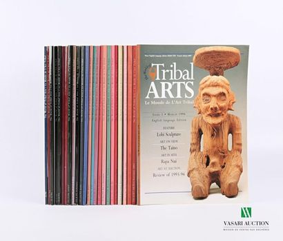 null Lot de vingt-six revues The World of Tribal Arts comprenant : 
-Issue 1 March...