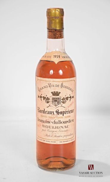 null 1 bouteille	DOMAINE DU BOURDIEU	Bordeaux Sup	1959
	Crème de Tête. Et. un peu...