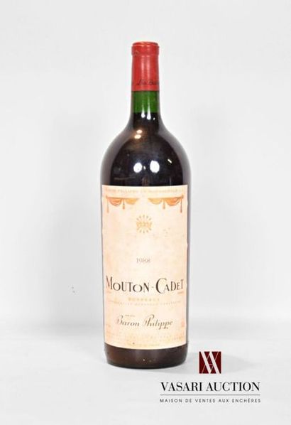 null 1 magnum	MOUTON CADET	Bordeaux mise nég.	1988
	Rt. fanée et tachée mais parfaitement...