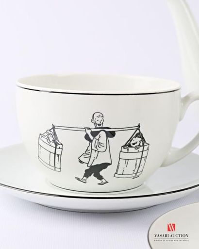 null AXIS PARIS
Service à thé en porcelaine Tintin le Lotus Bleu comprenant une théière,...