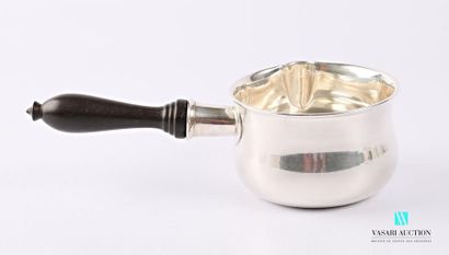 null Saucepan in plain silver on a flat bottom, the rim has a spout and is hemmed...
