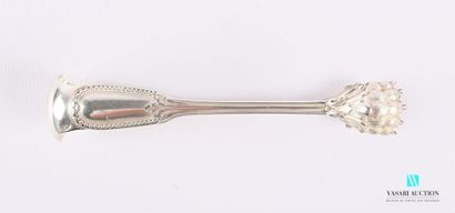null Silver sugar tongs, the arms decorated with blind cartridges hemmed with a frieze...