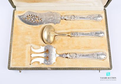 null Fish set in silver and silver plated metal including a knife, a fork and a sauce...