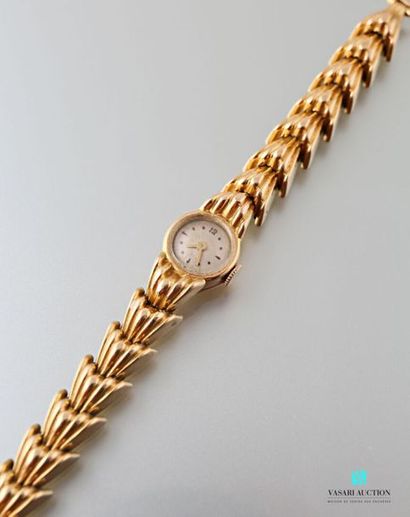 null Montre bracelet de dame en or jaune 750 millièmes, le bracelet en or formé de...
