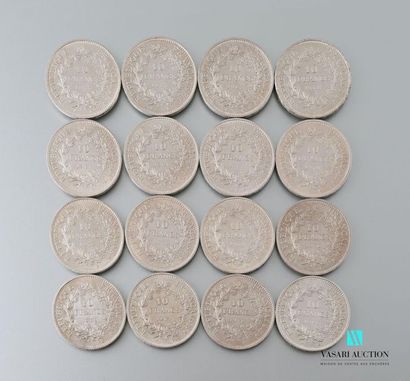 null Lot de seize pièces de 10 francs en argent dont trois pour les années 1965,...