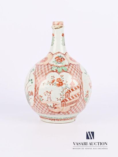 null CHINA
An ovoid vase with a small neck in white porcelain with polychrome decoration...