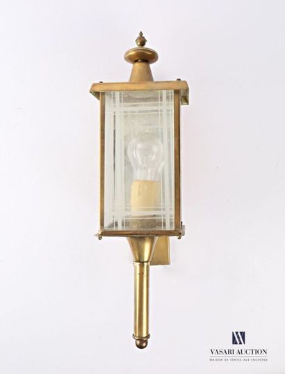 null Metal wall light lantern, glass cage on all sides, it is topped by a 
20th century
pinnacle...