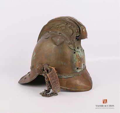 null Fireman helmet, model with winged dragon crest, all brass, chinstraps with chain,...
