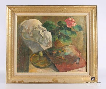 null VERGNE (20th century)
Still life with palette, flower and plaster
bust Oil on...