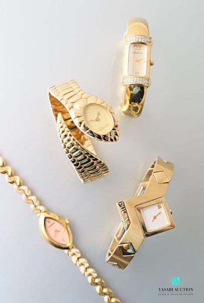 null Quatre montres bracelet de dame en plaqué or, mouvements à quartz : 
- Pulsar,...