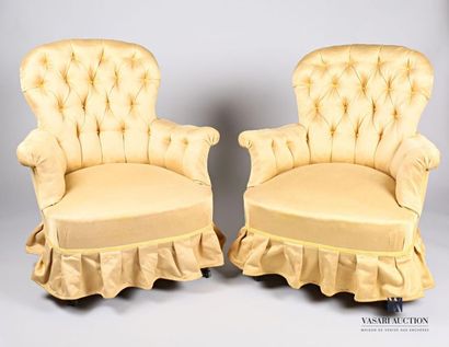 null Pair of armchairs in natural wood, upholstered in brown upholstery, they stand...