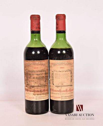 null 2 bouteilles	Château BALESTARD LA TONNELLE	St Emilion GCC	1964
	Et.: 1 tachée,...