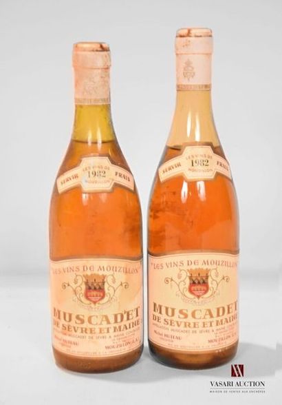 null 2 bouteilles	MUSCADET de SÈVRE et MAINE mise Michel Huteau Vit.		1982
	Et. un...