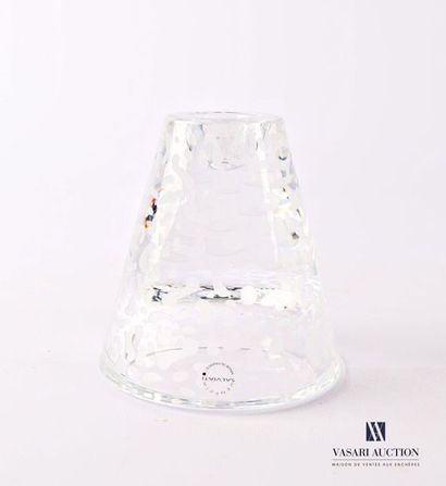 null SALVIATI
Bougeoir modèle Raindrops en verre de forme conique à décor en creux...