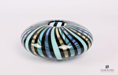 null SALVIATI
Glass disc-shaped vase with blue, green and amber stripes decoration,...