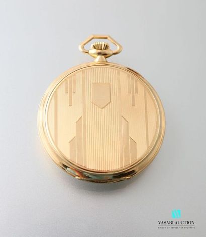 null Art Deco pocket watch in yellow gold, back with geometric guilloché decoration,...