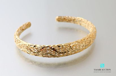 null Openwork gilt vermeil bracelet with latticework decoration decorated with sinuous...