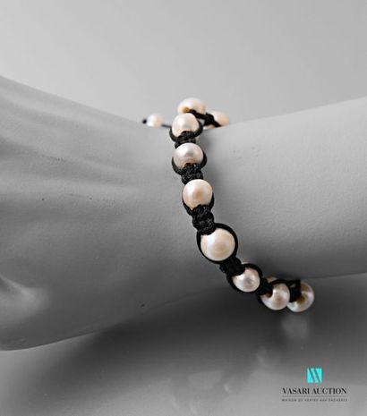 null Bracelet on black cotton decorated with white beads