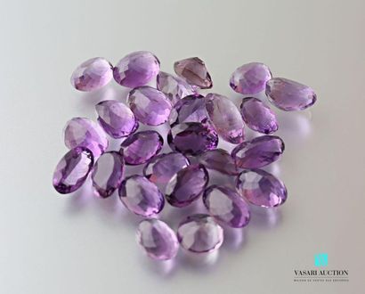 null Batch of twenty five cut
amethysts Gross weight: 25.45 g