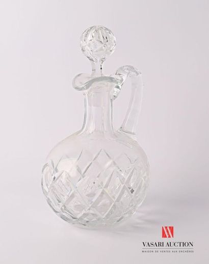 null SAINT-LOUIS
Crystal decanter, the flattened body with cut decoration of crosses...