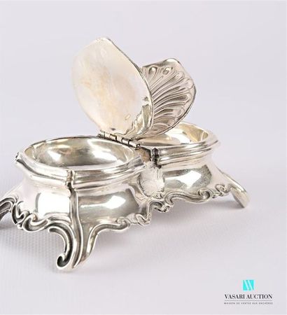 null Double silver salt shaker of rectangular shape, the animated belly ended by...