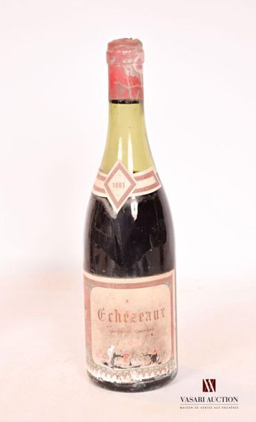 null 1 bouteille 	ECHÉZEAUX mise Coron Père & Fils nég.		1961
	Et. fanée, tachée...