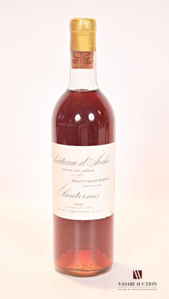 null 1 bouteille	Château D'ARCHE	Sauternes GCC	1961
	Crème de tête. Et. un peu tachée...