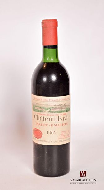 null 1 bouteille	Château PAVIE	St Emilion 1er GCC	1966
	Et. tachée. N : limite haut...