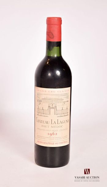 null 1 bouteille	Château LA LAGUNE	Haut Médoc GCC	1962
	Et. légèrement tachée. N...