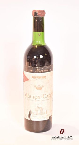 null 1 bouteille	MOUTON CADET	Bordeaux mise nég	1971
	Et. fanée, tachée et déchirée....