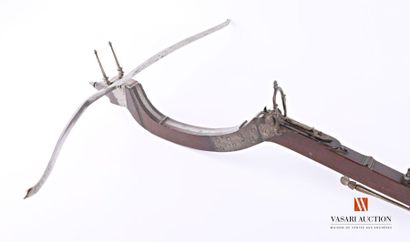 null Shooting crossbow, called siren, precious wood tree, two visible side splints,...
