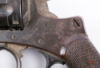 null Revolver pour officier modèle 1874, canon rayé calibre 11 mm, bien marqué sur...