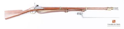 null Statutory rifle model 1822 T bis "built new", flintlock lock of 160 mm, barrel...