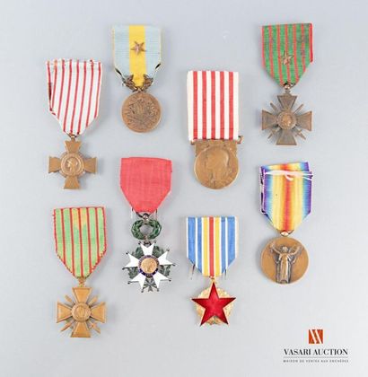 null Ordres et décorations: Ordre de la Légion d'Honneur, étoile de chevalier, Croix...