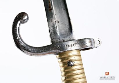 null Sabre-baïonnette Mle 1866 pour fusil Chassepot, poignées laiton à quinze torons,...